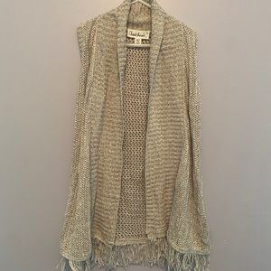 Girls crochet open vest.